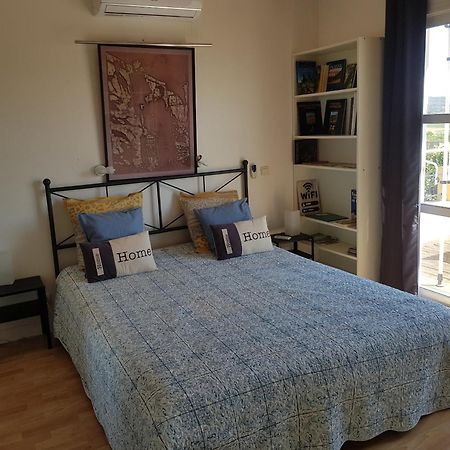 La Croisee Des Chemins Bed and Breakfast Calvisson Εξωτερικό φωτογραφία
